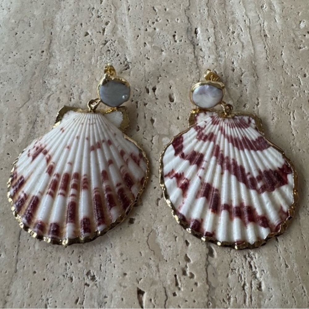 Handmade Gold Shell Earrings - Picture 2 of 4